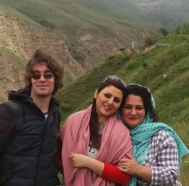 Golrokh Iraee, Atena Daemi were severely beaten by Interrogators in Evin prison